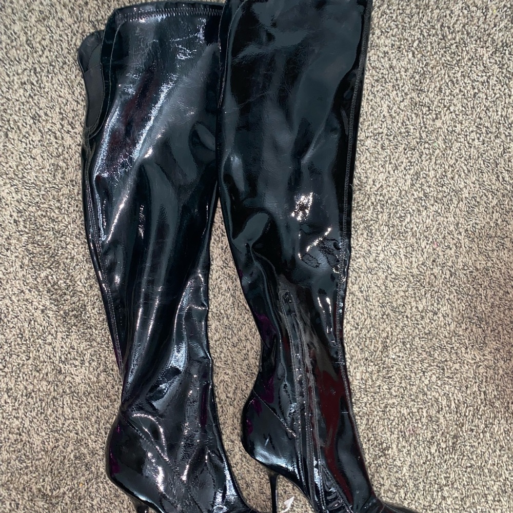 Mix No. 6 Black Patent Thigh-High Pointed Toe Stiletto Boots - Size 7.5